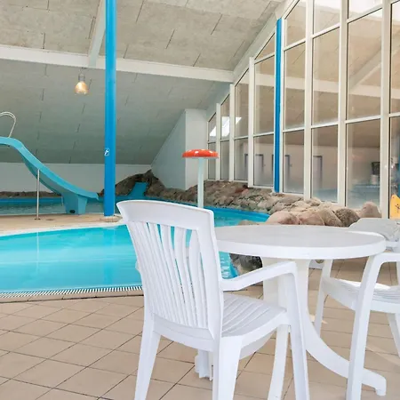 6 Person On A In Hébergement de vacances Hemmet