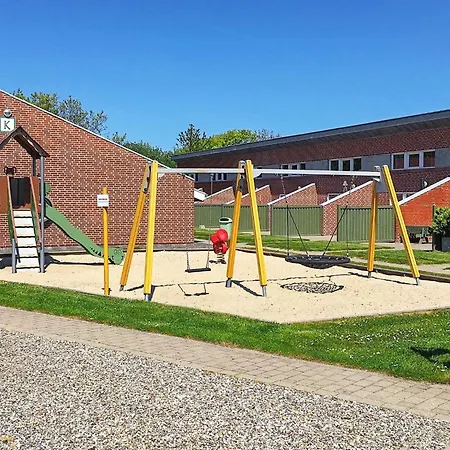 6 Person On A In Hébergement de vacances *