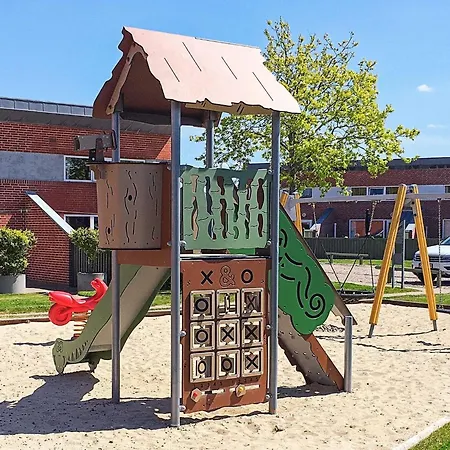 6 Person On A In * Hemmet